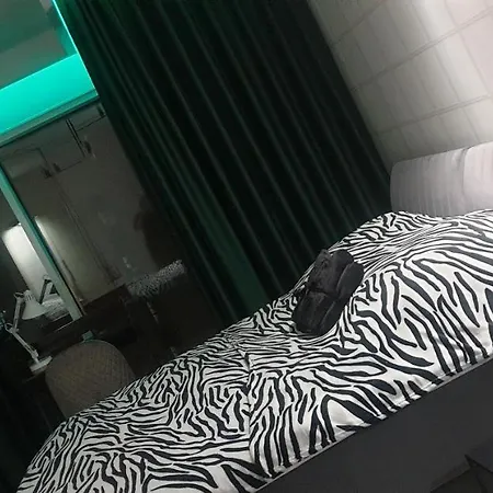 Towarowa Milionowa 39 Check-in 24 H Апартаменти *