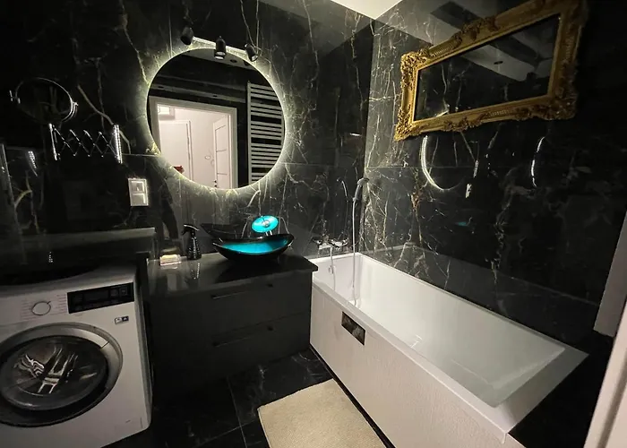 Towarowa Milionowa 39 Check-in 24 H 포즈난